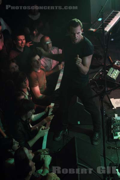 M83 - 2012-03-15 - PARIS - La Cigale - 